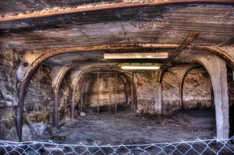 IMGP1141_2_3_4_5_6_7_tonemapped