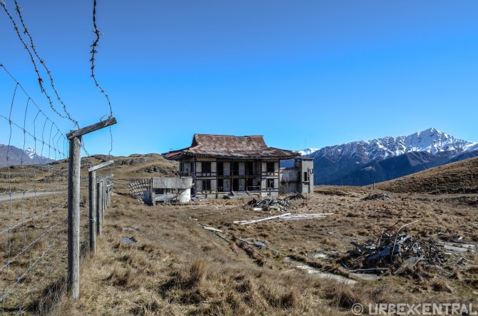 North Korea Prison Set